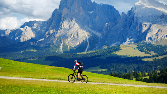 The Best Christmas Gift to Yourself: An Electric Bike for Health and Adventure
