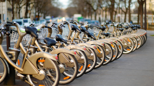 How Can Foldable E-Bikes Reduce Parking and Fuel Expenses for Urban Workers?